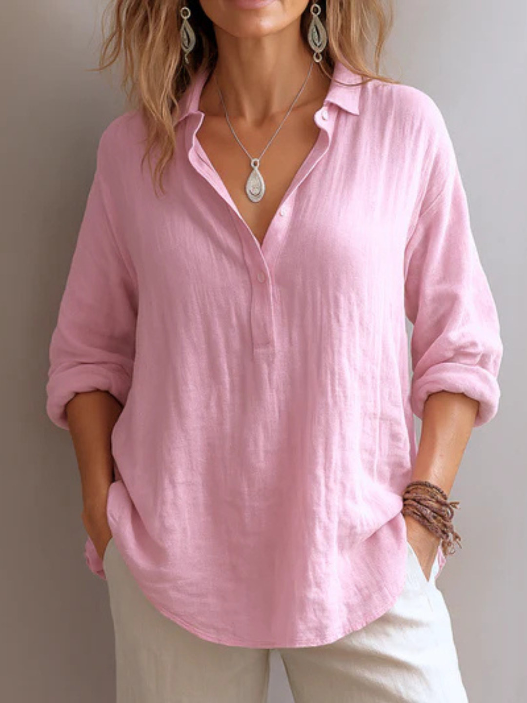 Noor & June™ | Elegante linnen blouse met V-hals | Marianne