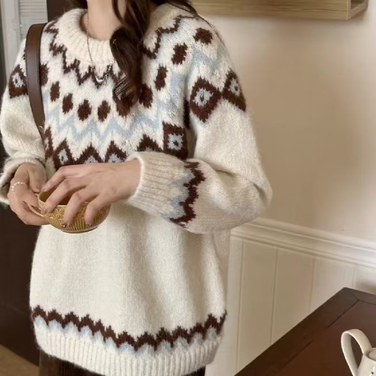 Noor & June™ - THE CHELSEA SWEATER