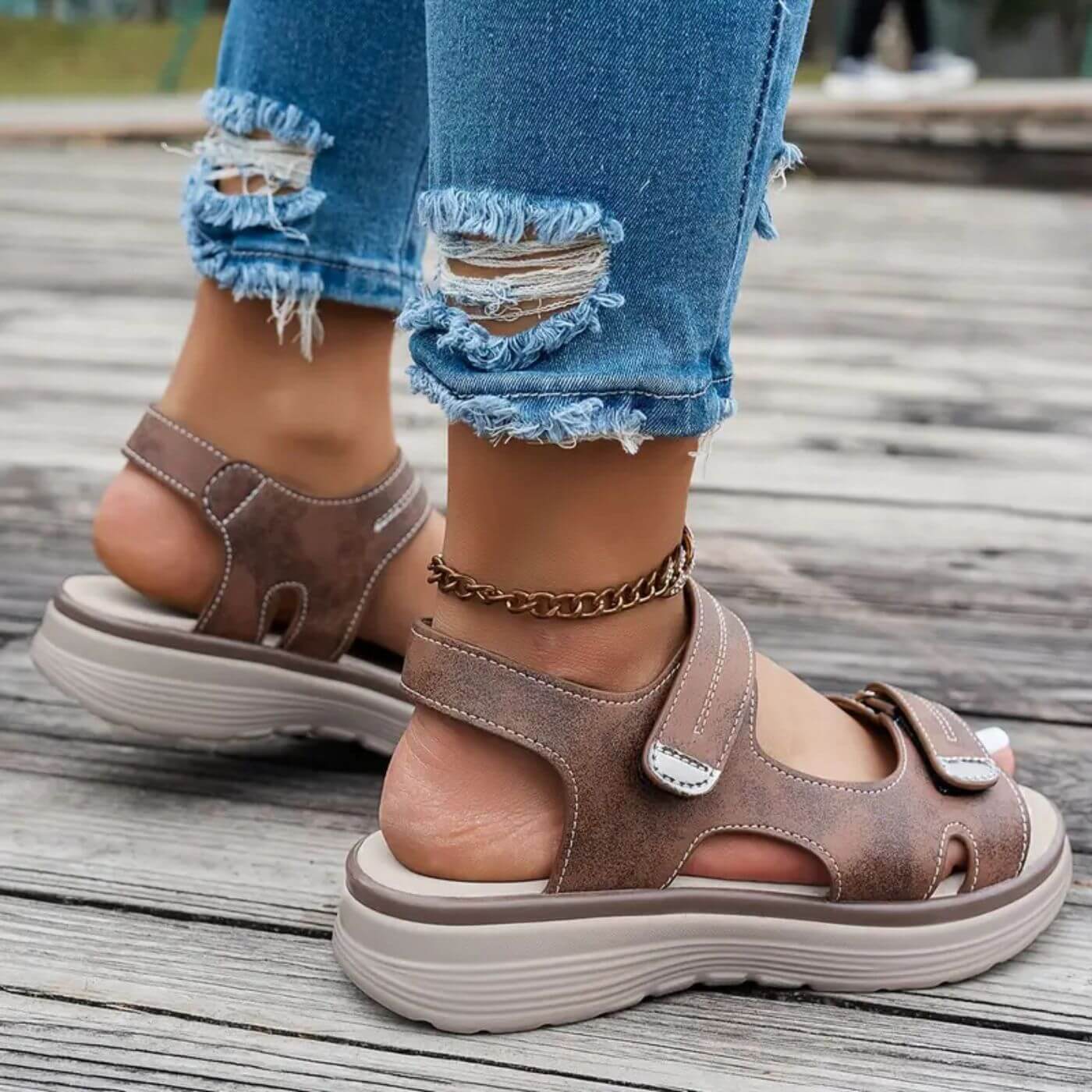 Noor & June™ | Comfortabele sandalen met sleehak en enkelbandje